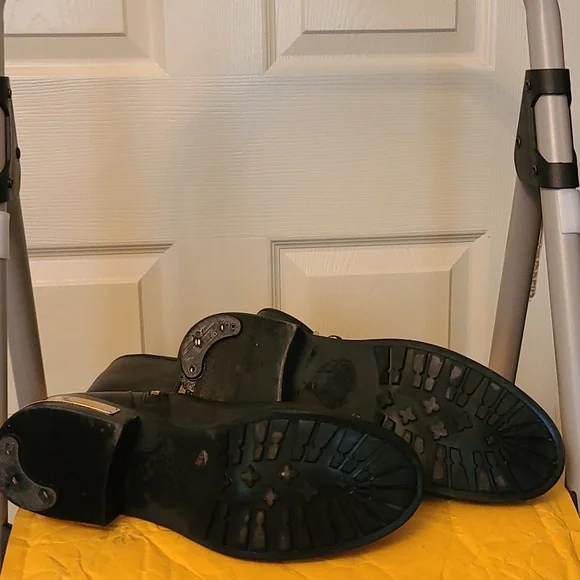 Black Vince Camuto Winchell Moto Boots - Picture 6 of 6